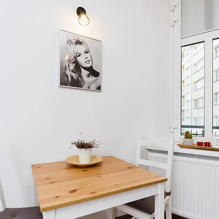 Soft Glow - Bright Studio For 2 - Kazimierz Apartamento